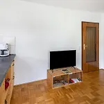 Apartment Grashuepfer Bis 4 Pers