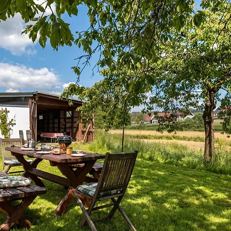 Grashuepfer Bis 4 Pers * Freiensteinau